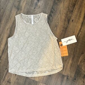 NWT! Gottex lace tank